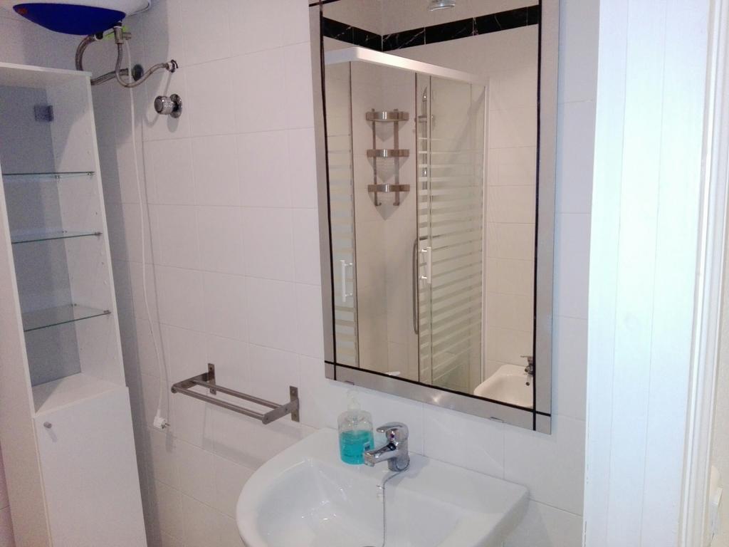 Centrico Apartamento Con Patio Privado Σεβίλλη Εξωτερικό φωτογραφία