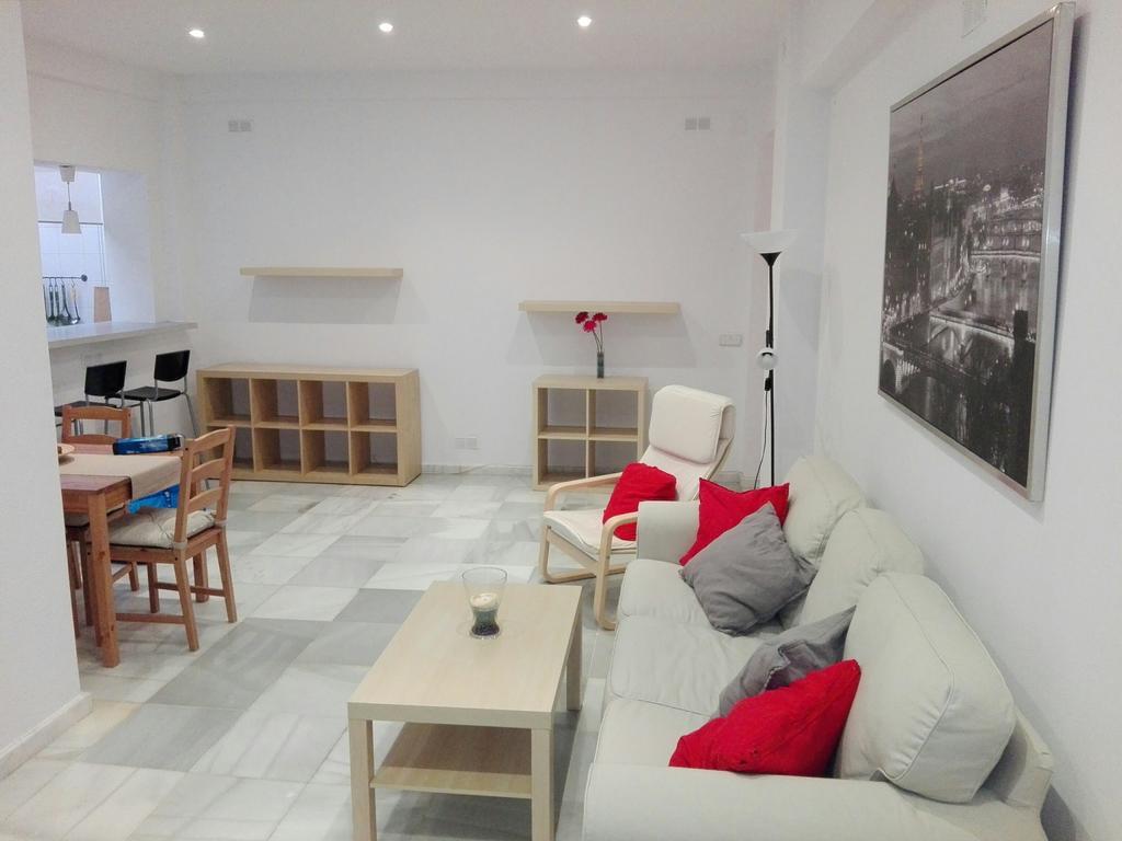 Centrico Apartamento Con Patio Privado Σεβίλλη Εξωτερικό φωτογραφία
