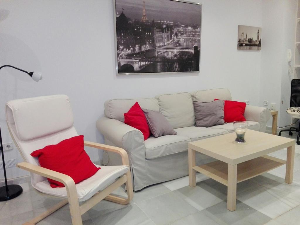 Centrico Apartamento Con Patio Privado Σεβίλλη Εξωτερικό φωτογραφία
